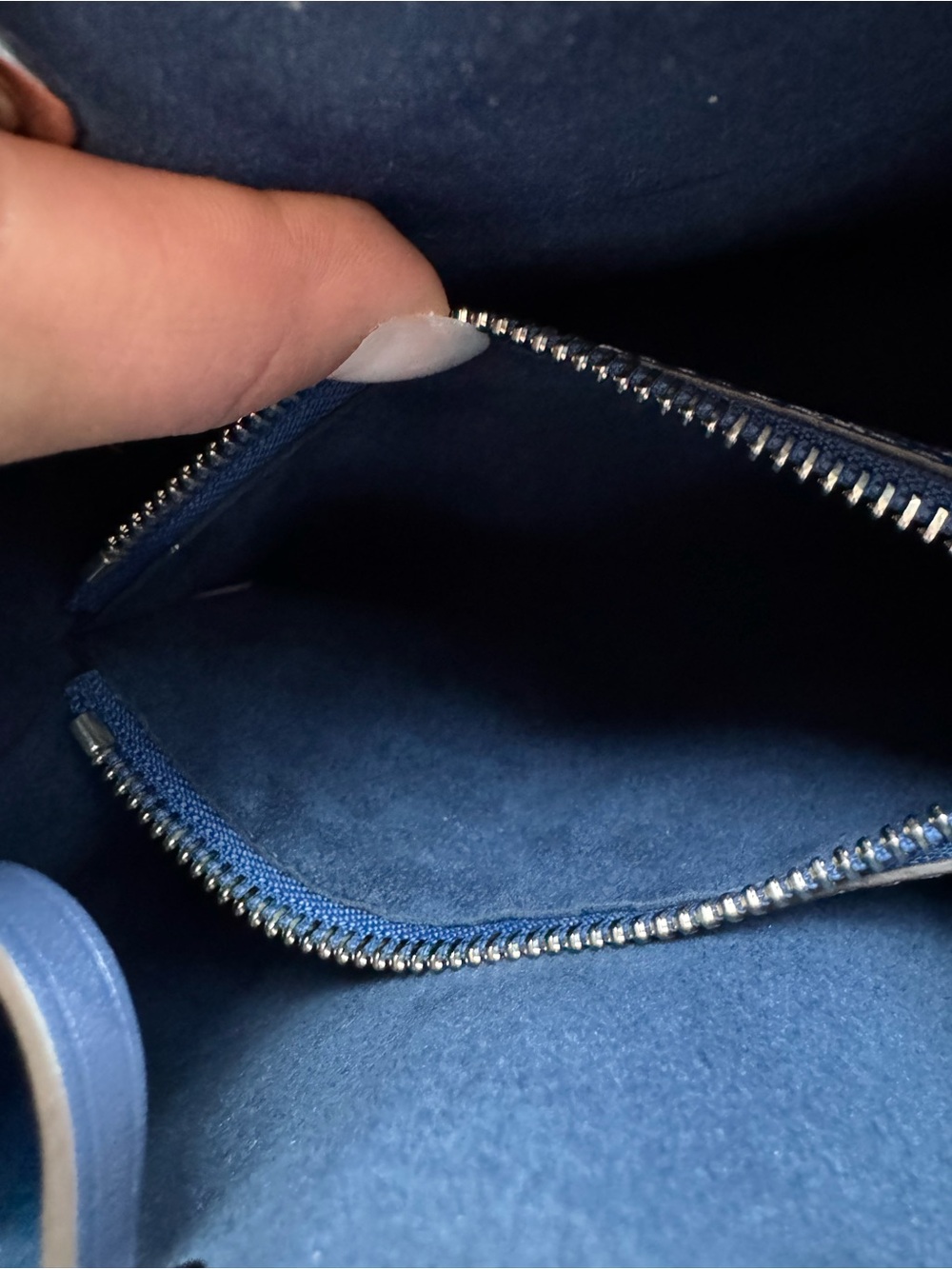Louis Vuitton Blue Tie-Dye Monogram Bucket Bag - Picture 8 of 8